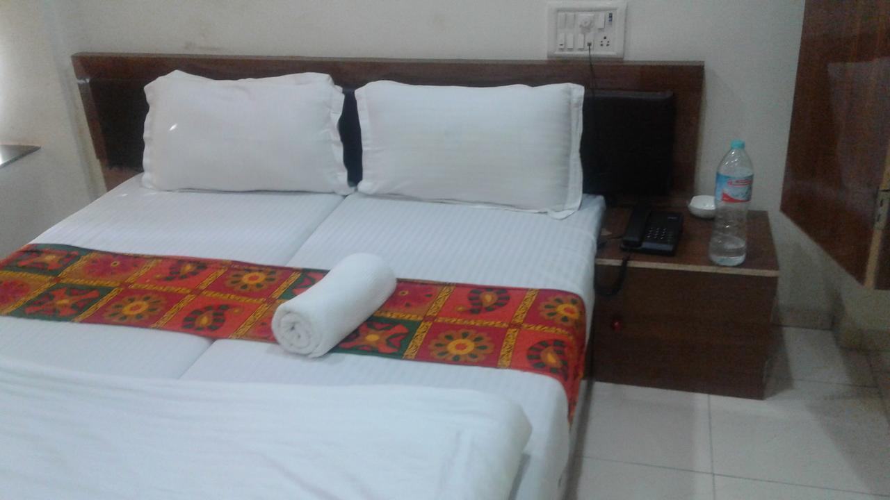 Akshara Residency Hotel Mumbai Luaran gambar