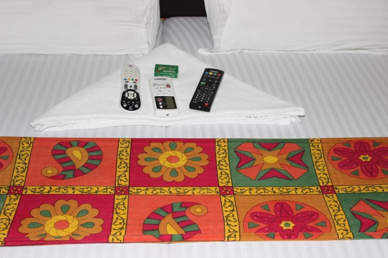 Akshara Residency Hotel Mumbai Luaran gambar